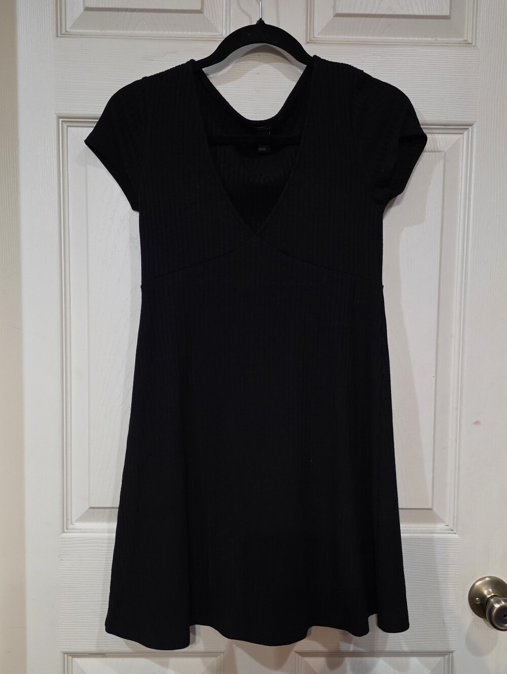 FOREVER 21 RIBBED KNIT MINI DRESS